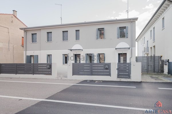 casa indipendente in vendita a San Stino di Livenza