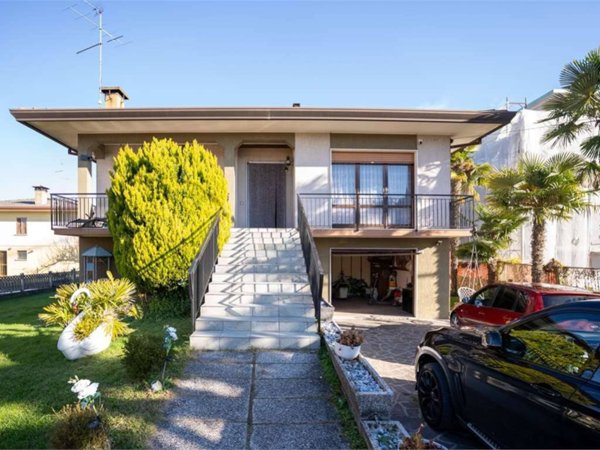 casa indipendente in vendita a San Stino di Livenza in zona Corbolone