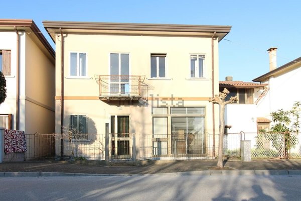 casa indipendente in vendita a San Stino di Livenza in zona Biverone