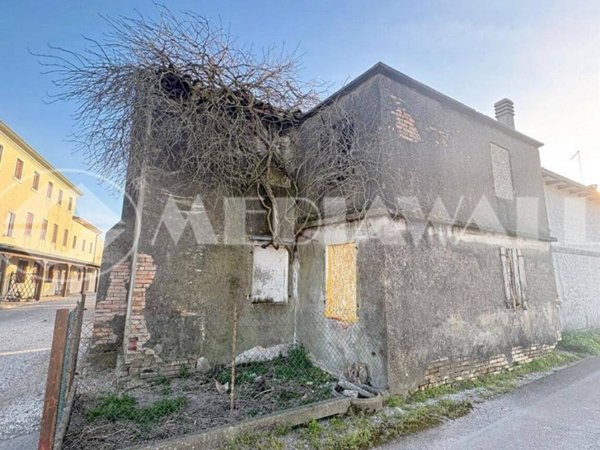 casa indipendente in vendita a San Stino di Livenza in zona Biverone