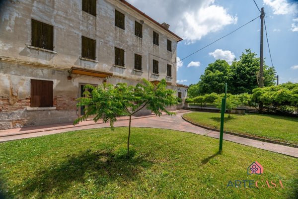 casa indipendente in vendita a San Stino di Livenza in zona Corbolone