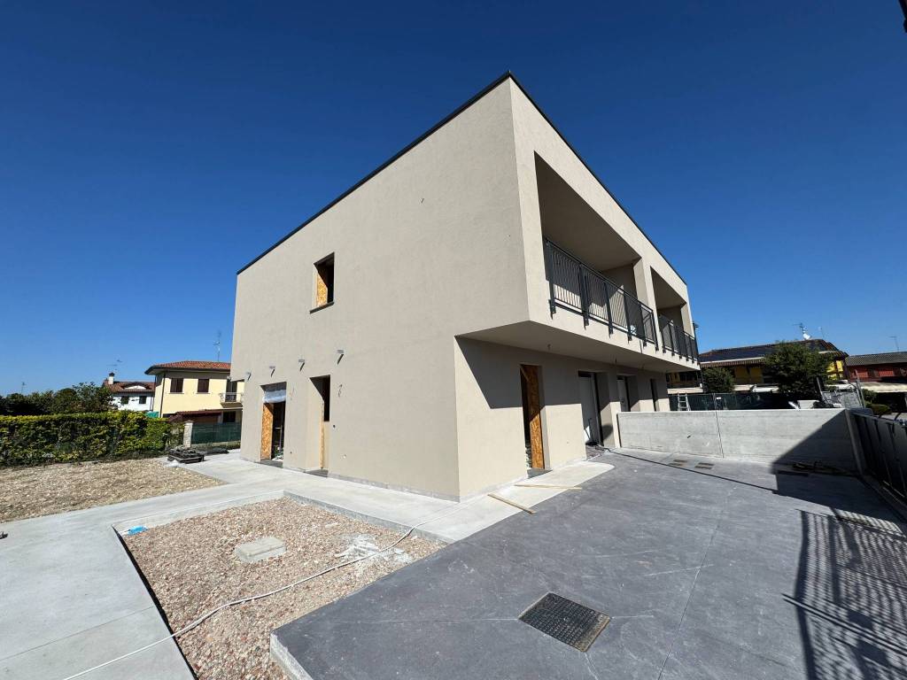 casa indipendente in vendita a San Stino di Livenza in zona Biverone