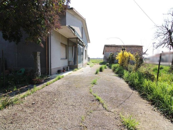 casa indipendente in vendita a San Stino di Livenza in zona Corbolone