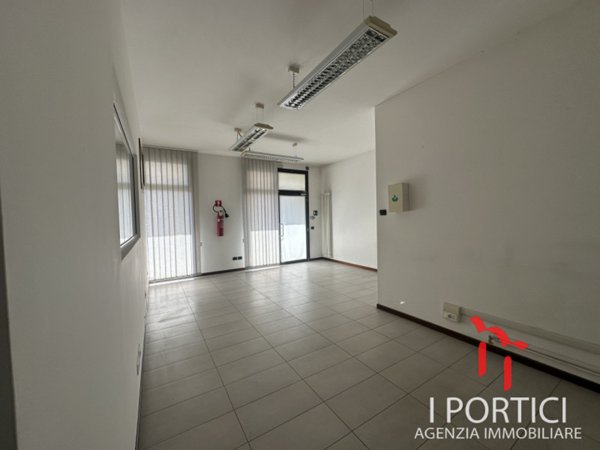 negozio in vendita a Scorzè in zona Peseggia