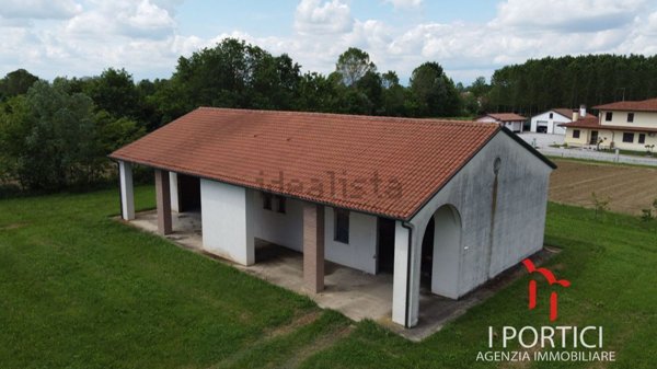 locale di sgombero in vendita a Scorzè in zona Cappella