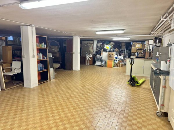 locale commerciale in vendita a Scorzè in zona Peseggia