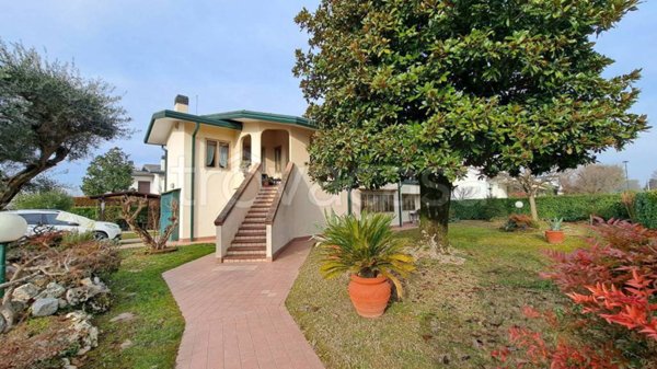 casa indipendente in vendita a Scorzè in zona Peseggia