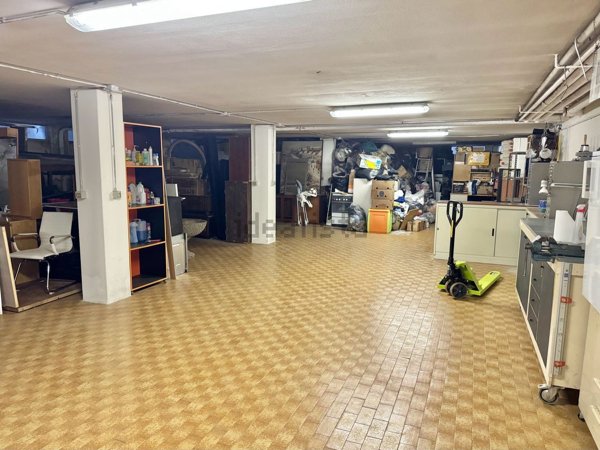 locale di sgombero in vendita a Scorzè