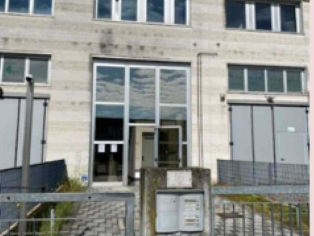 locale commerciale in vendita a Scorzè