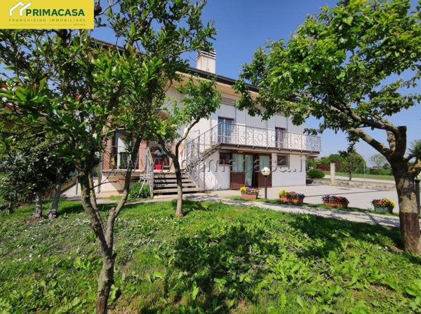 casa indipendente in vendita a Scorzè in zona Peseggia