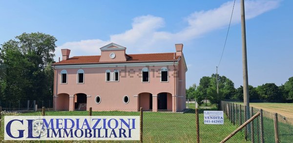 casa indipendente in vendita a Scorzè in zona Peseggia