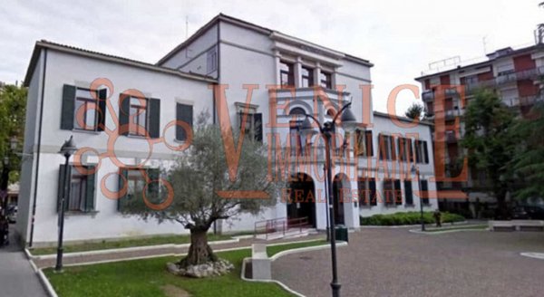 locale commerciale in vendita a Spinea