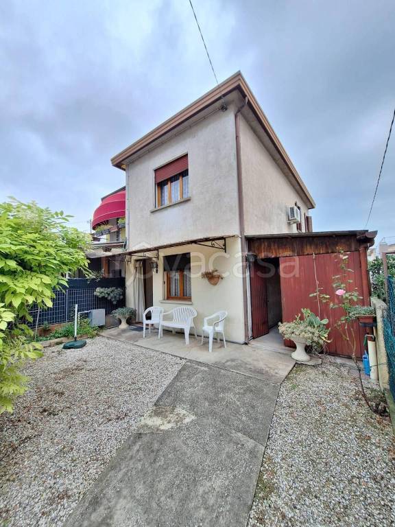casa indipendente in vendita a Spinea
