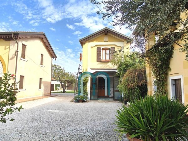 casa indipendente in vendita a Spinea
