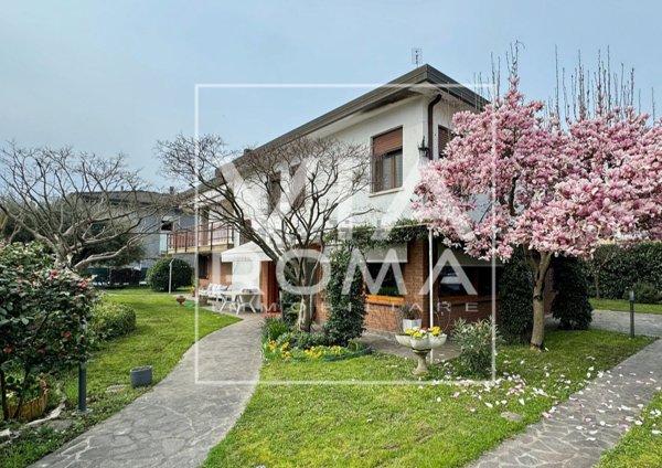 casa indipendente in vendita a Spinea