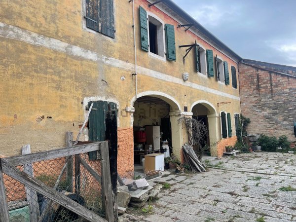 casale in vendita a Spinea