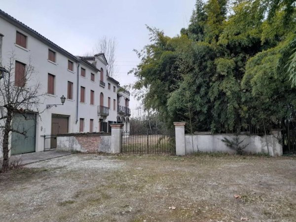 casa indipendente in vendita a Spinea