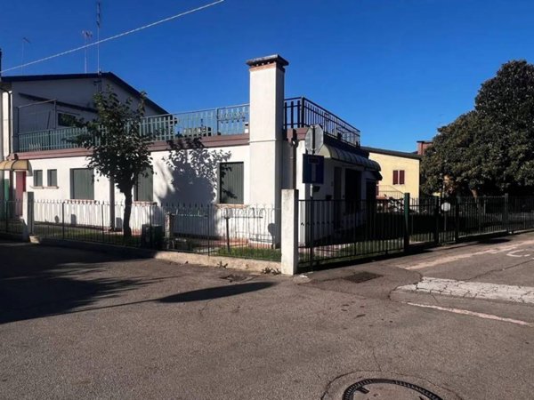 casa indipendente in vendita a Spinea