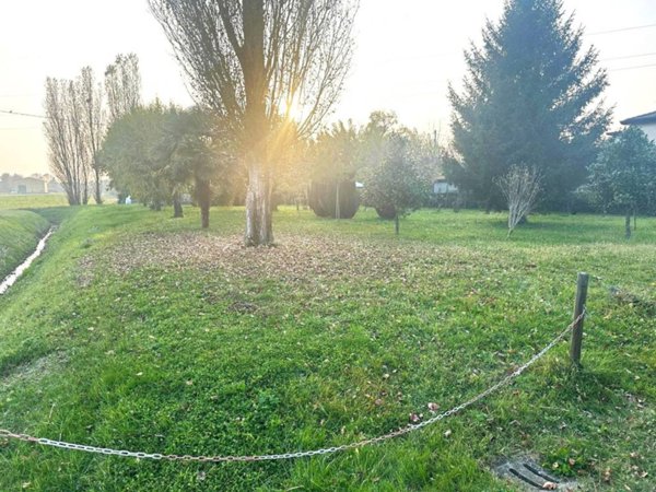terreno edificabile in vendita a Spinea