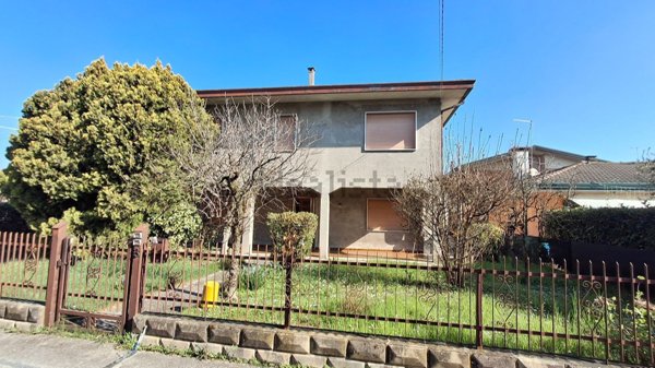 casa indipendente in vendita a Spinea