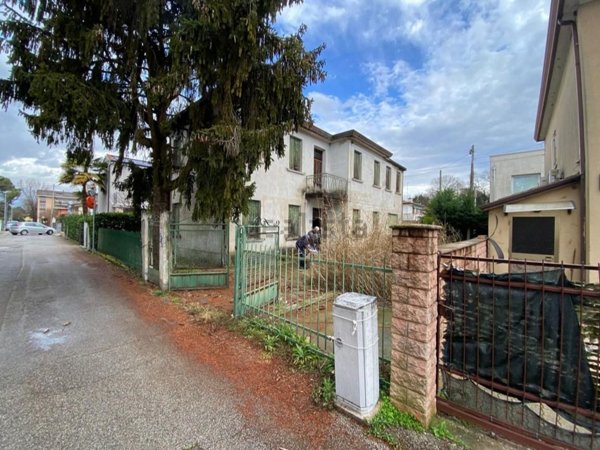 casa indipendente in vendita a Spinea