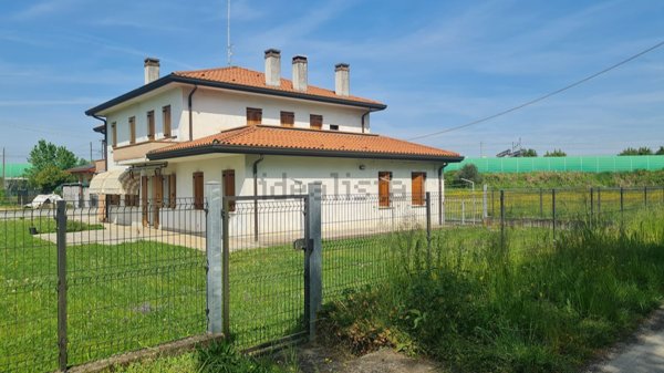 casa indipendente in vendita a Spinea