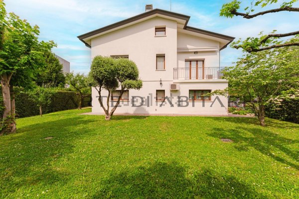casa indipendente in vendita a Spinea