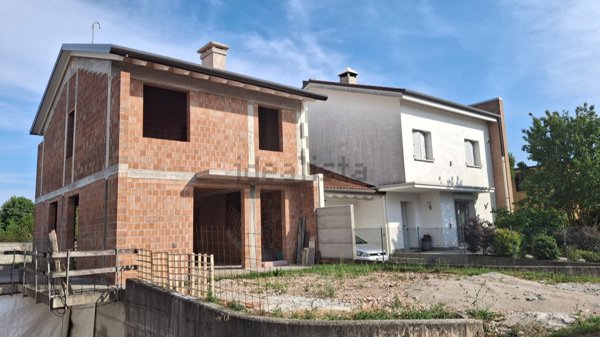 casa indipendente in vendita a Spinea