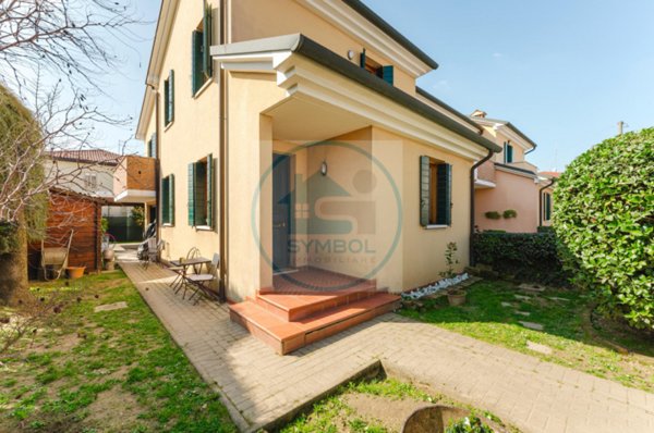 casa semindipendente in vendita a Spinea