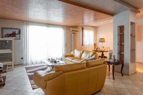 casa indipendente in vendita a Spinea