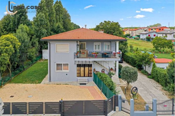 casa indipendente in vendita a Spinea