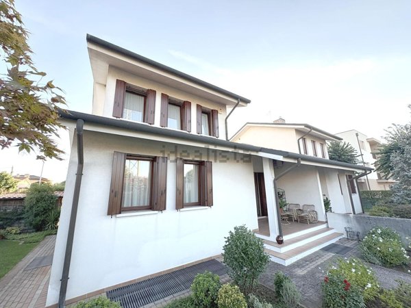 casa indipendente in vendita a Spinea