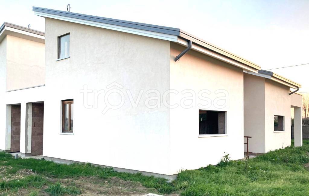 casa indipendente in vendita a Stra in zona Paluello
