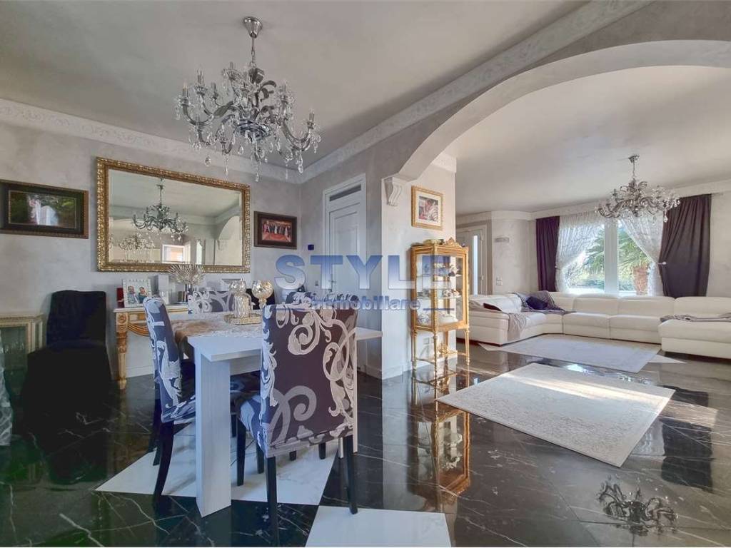 casa indipendente in vendita a Stra