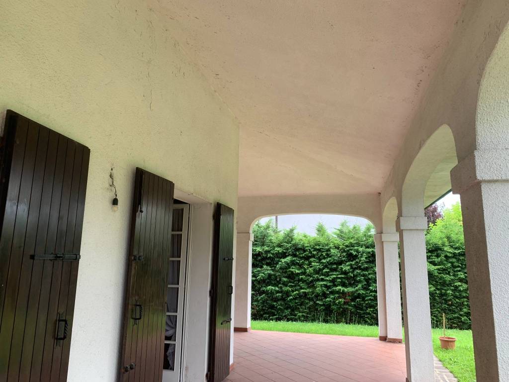 casa indipendente in vendita a Stra