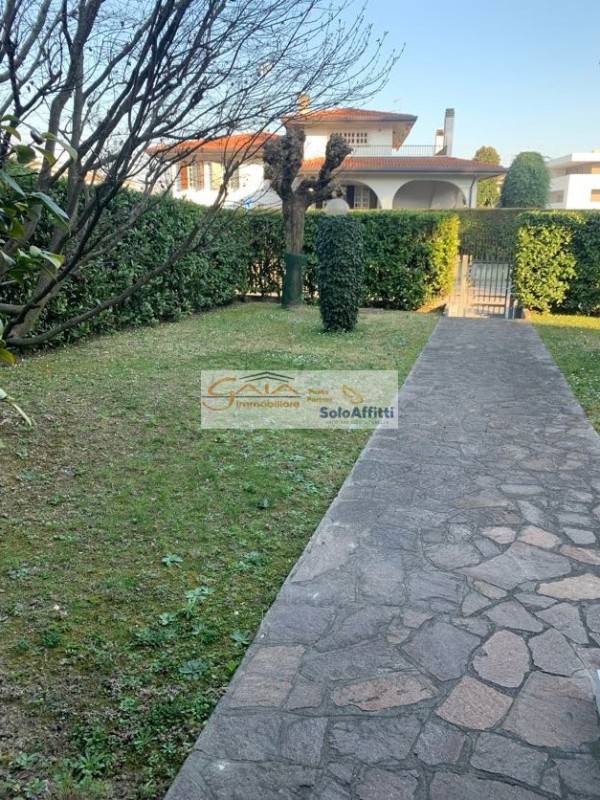 casa indipendente in vendita a Stra