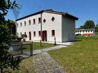 casa indipendente in vendita a Stra in zona San Pietro
