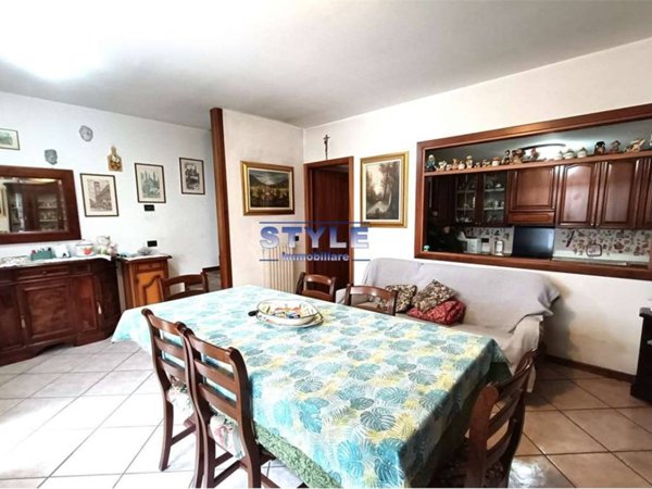 casa indipendente in vendita a Stra