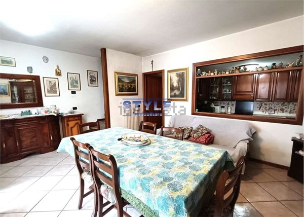 casa indipendente in vendita a Stra