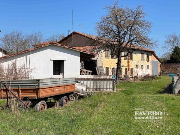 casa indipendente in vendita a Stra in zona Paluello