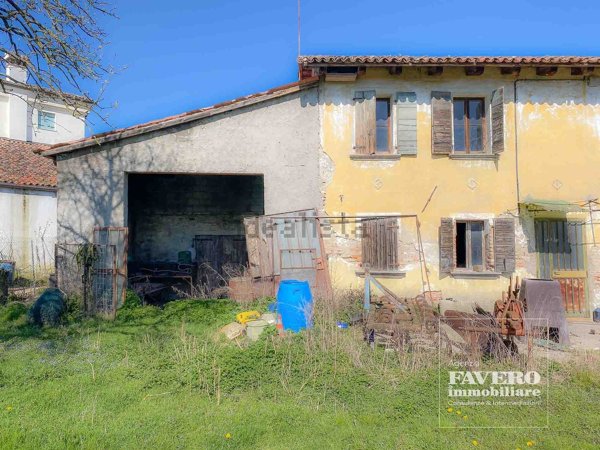 casale in vendita a Stra in zona Paluello