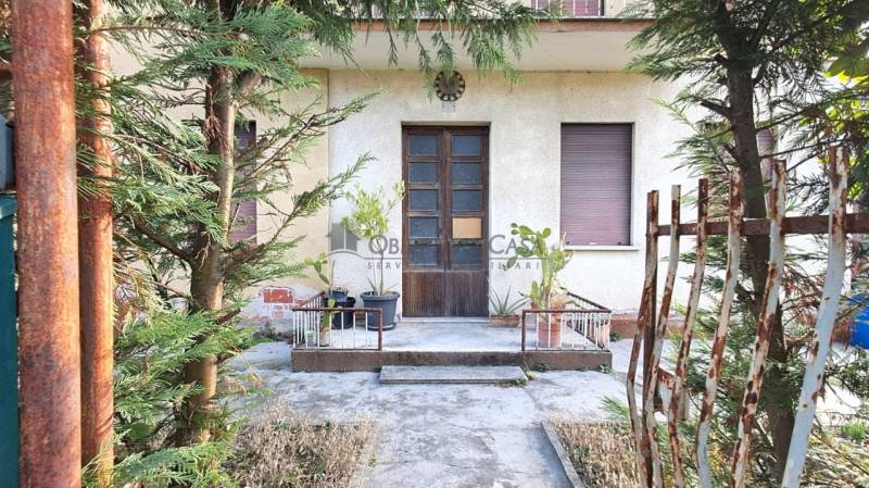 casa indipendente in vendita a Stra in zona San Pietro
