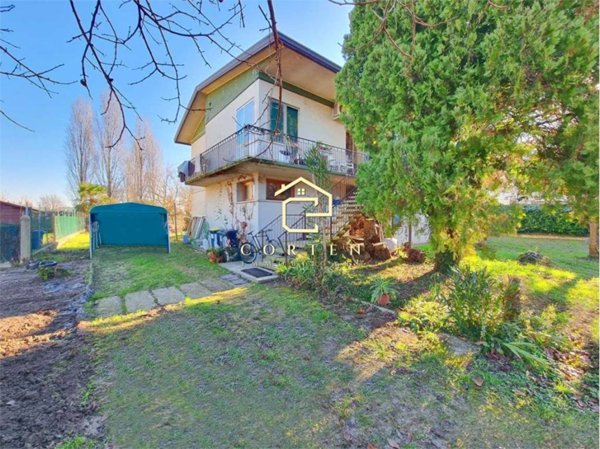 casa indipendente in vendita a Stra in zona San Pietro