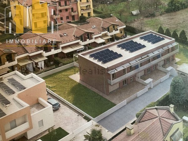 casa indipendente in vendita a Stra