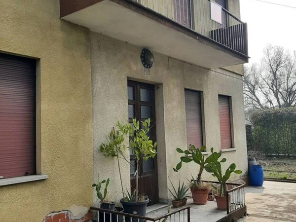 casa indipendente in vendita a Stra in zona San Pietro