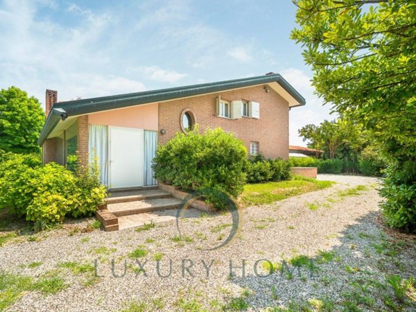 casa indipendente in vendita a Stra in zona San Pietro