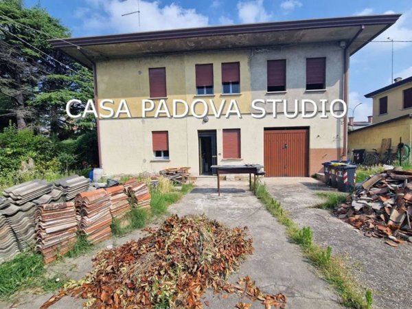 casa indipendente in vendita a Stra in zona San Pietro