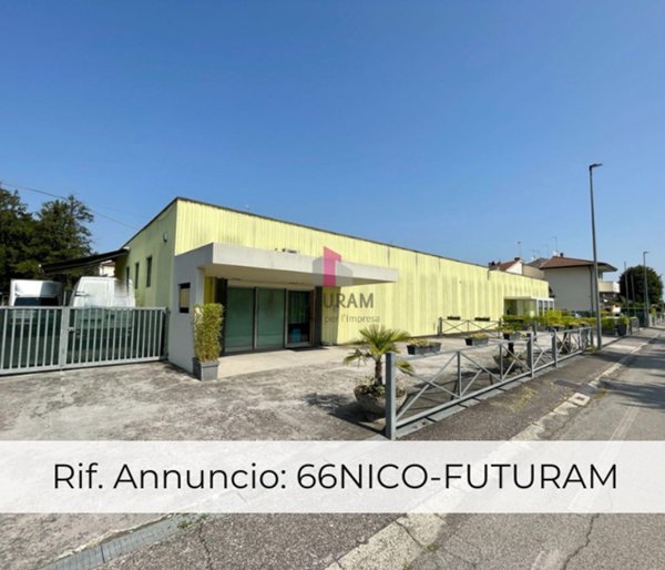 locale di sgombero in vendita a Stra