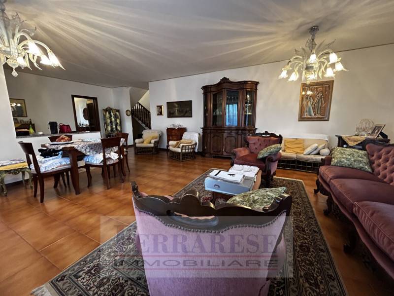 casa indipendente in vendita a Stra