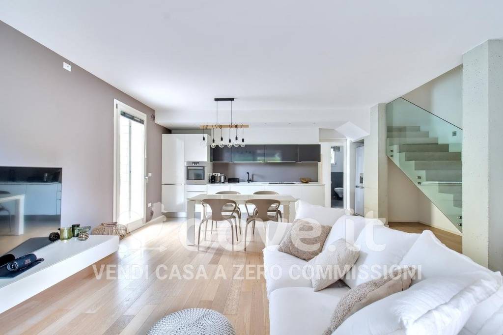 casa indipendente in vendita a Stra